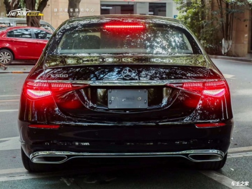 奔驰S级加版 全部在售 2024款 2023款 2022款 2021款 2020款 2019款成都奔驰S级加版新款提供试乘试驾 优惠高达10.8万