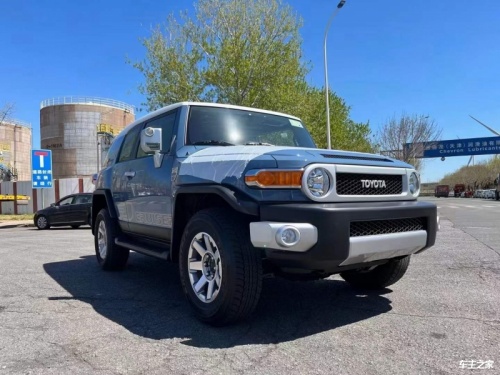 FJ酷路泽中东版 全部在售 2023款 2022款 2020款 2019款 2018款 2017款现购FJ酷路泽中东版让利直降17万