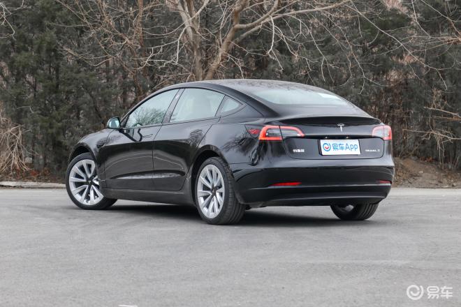 特斯拉在美国召回37.6万辆汽车 助力转向可能存在故障