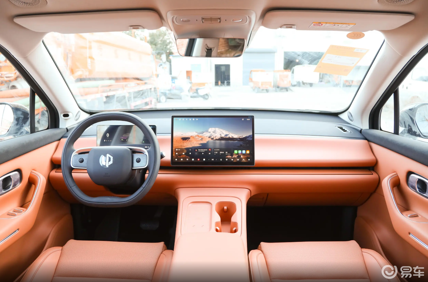 买六座长续航SUV,零跑C16和eπ008谁才是优选?