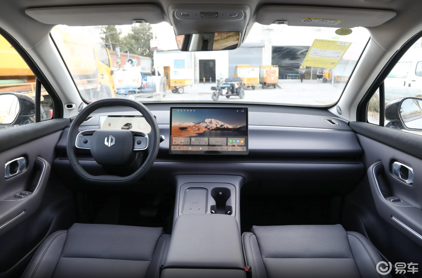 买六座长续航SUV,零跑C16和eπ008谁才是优选?