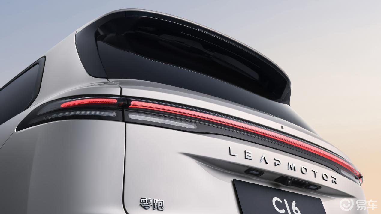 买六座长续航SUV,零跑C16和eπ008谁才是优选?