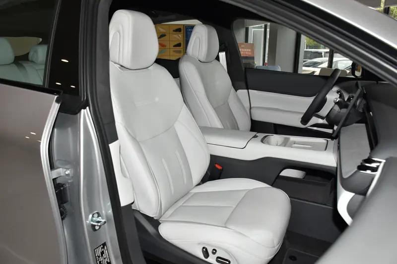 2025款小鹏G6上市7分钟大定突破5000台 售17.68万元起