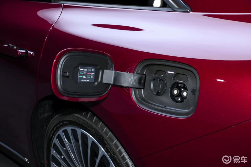 享界S9增程版开启预售 预售价31.8万元起