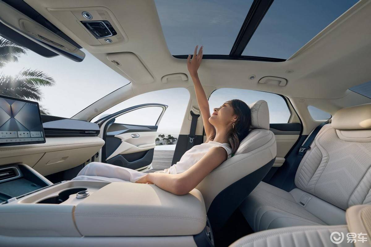 有智驾才带感,智美中级纯电轿车秦L EV上海上市