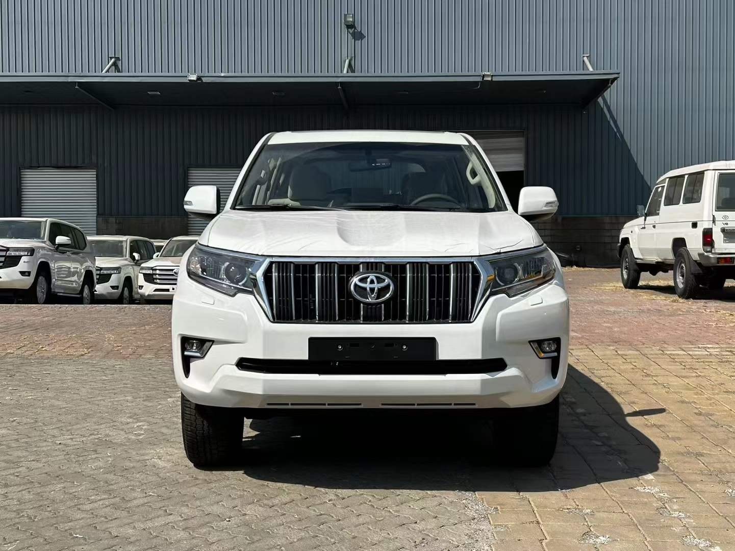 普拉多中东版 全部在售 2024款 2023款 2022款 2021款 2020款 2019款2023款丰田霸道2800柴油版强动力低油耗