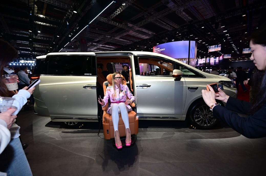 为用户而变!魏牌全新“双山”登陆2025上海国际车展