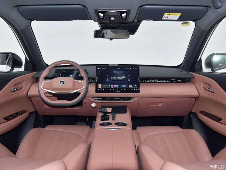 2025款长安UNI-Z上市 综合优惠后8.09万起 搭500Bar新蓝鲸发动机