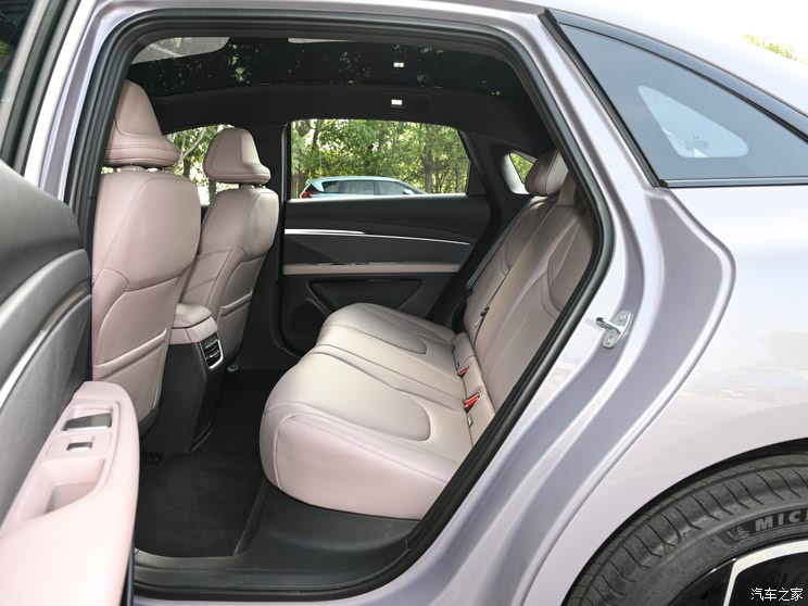 售11.98万起/搭毫米波雷达 小鹏MONA M03新车型正式上市