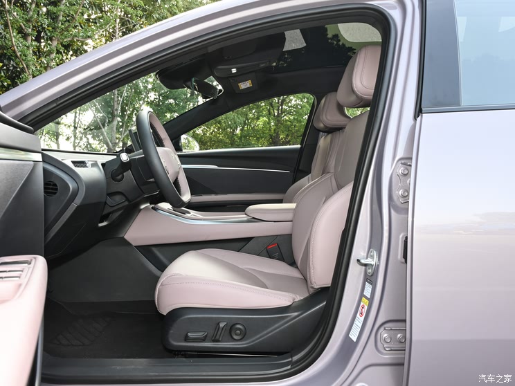 售11.98万起/搭毫米波雷达 小鹏MONA M03新车型正式上市