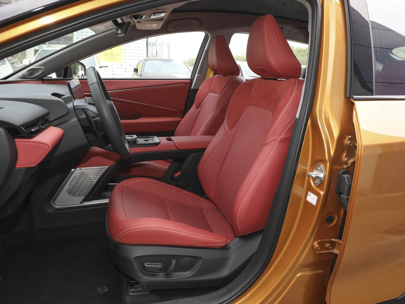 预售13万元起,一汽丰田bZ5将于6月上市