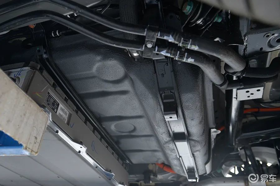 比亚迪汉DM-i:谁说是“筷子”,人家是正经八百的五连杆