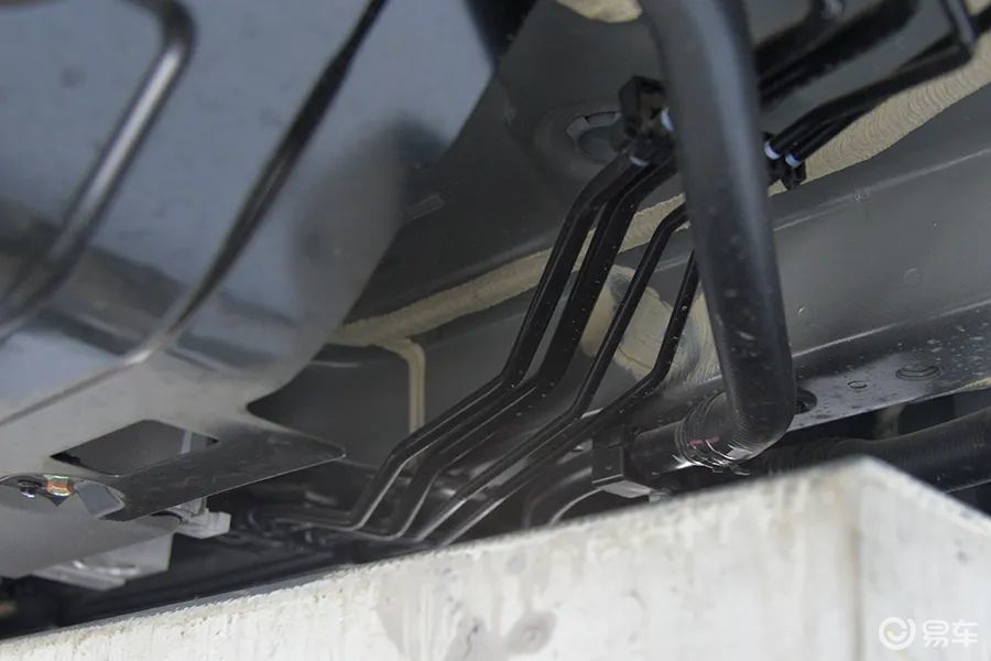 比亚迪汉DM-i:谁说是“筷子”,人家是正经八百的五连杆