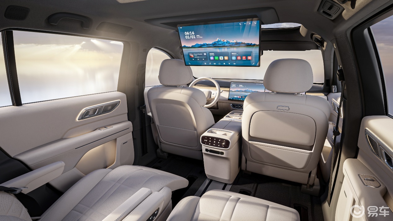 给85后中产的理想座驾:深蓝S09对比领克900