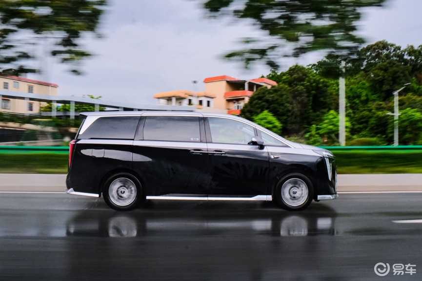 智电三巨头联合巨作,传祺向往M8乾崑撬动百万价值标杆