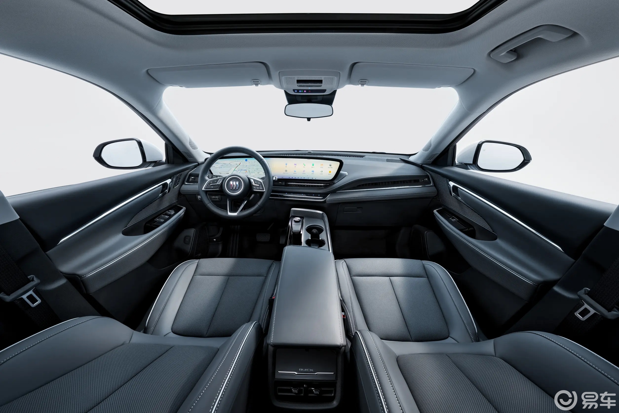 中大型SUV才14.99万,30英寸大屏幕+7.7s破百