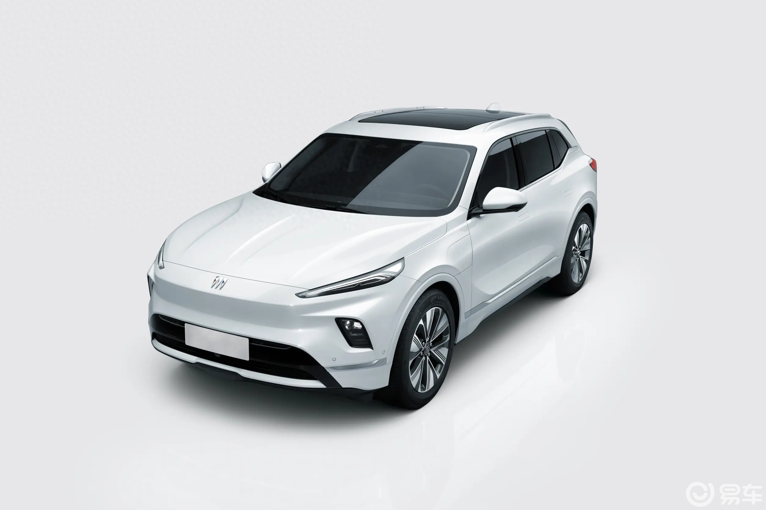 中大型SUV才14.99万，30英寸大屏幕+7.7s破百