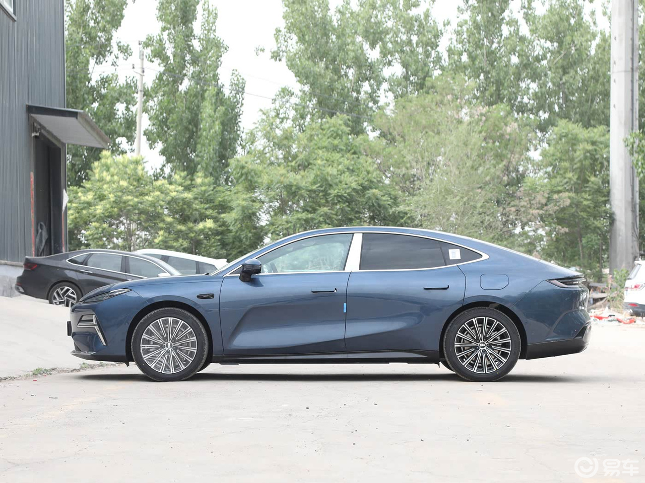 深蓝L07对比星耀8:想要的智能、舒适、实用,谁能满足?