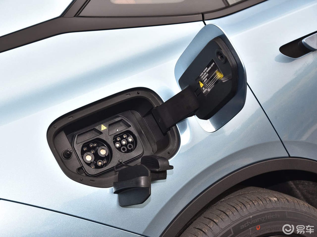 深蓝L07对比星耀8:想要的智能、舒适、实用,谁能满足?