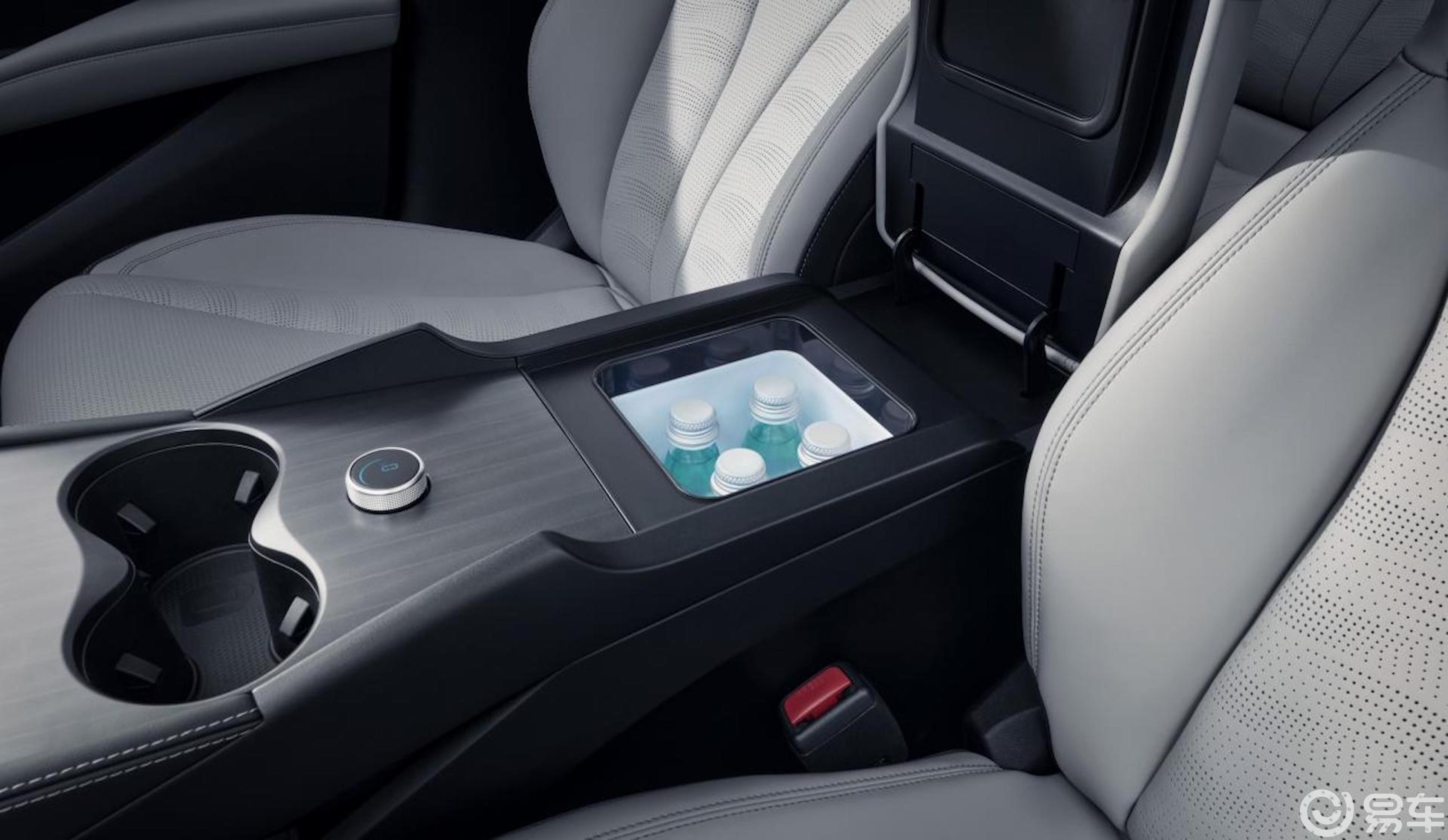 比亚迪海豹 06DM-i 旅行版上市 10.98 万元起