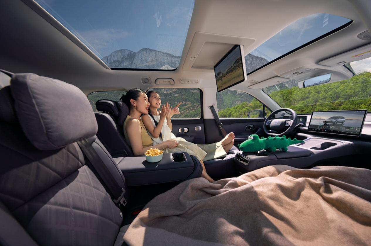 零跑C16对比理想L6海狮07 DM-i谁更值