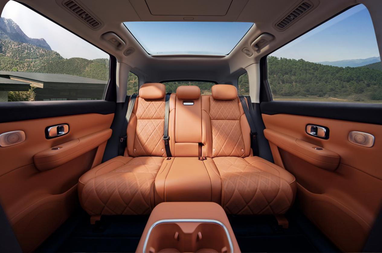 零跑C16对比理想L6海狮07 DM-i谁更值