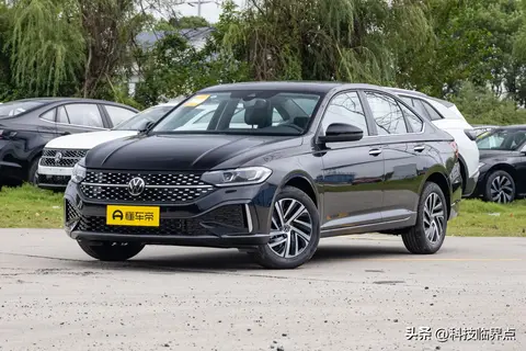 7月第2周紧凑型车销量，大众朗逸蝉联第一，海豹05进入前十