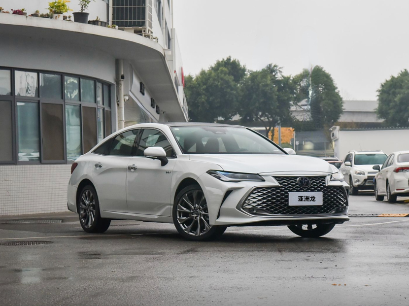 一汽丰田亚洲龙既省油又耐用，20万内落地、很有性价比