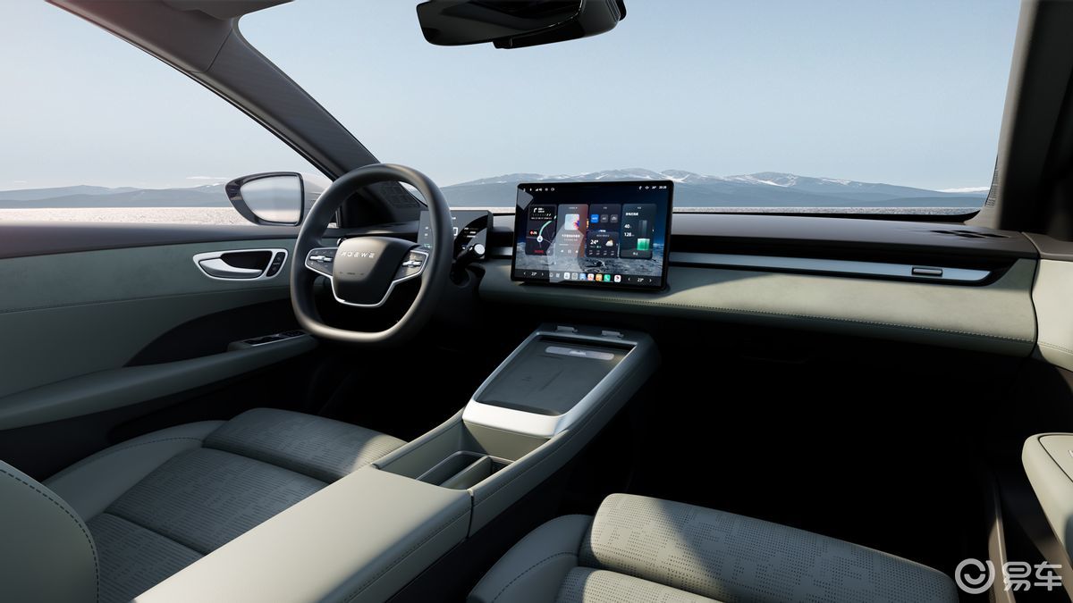 9万入手纯电家轿 零跑B01对比荣威D6 谁更值得买?