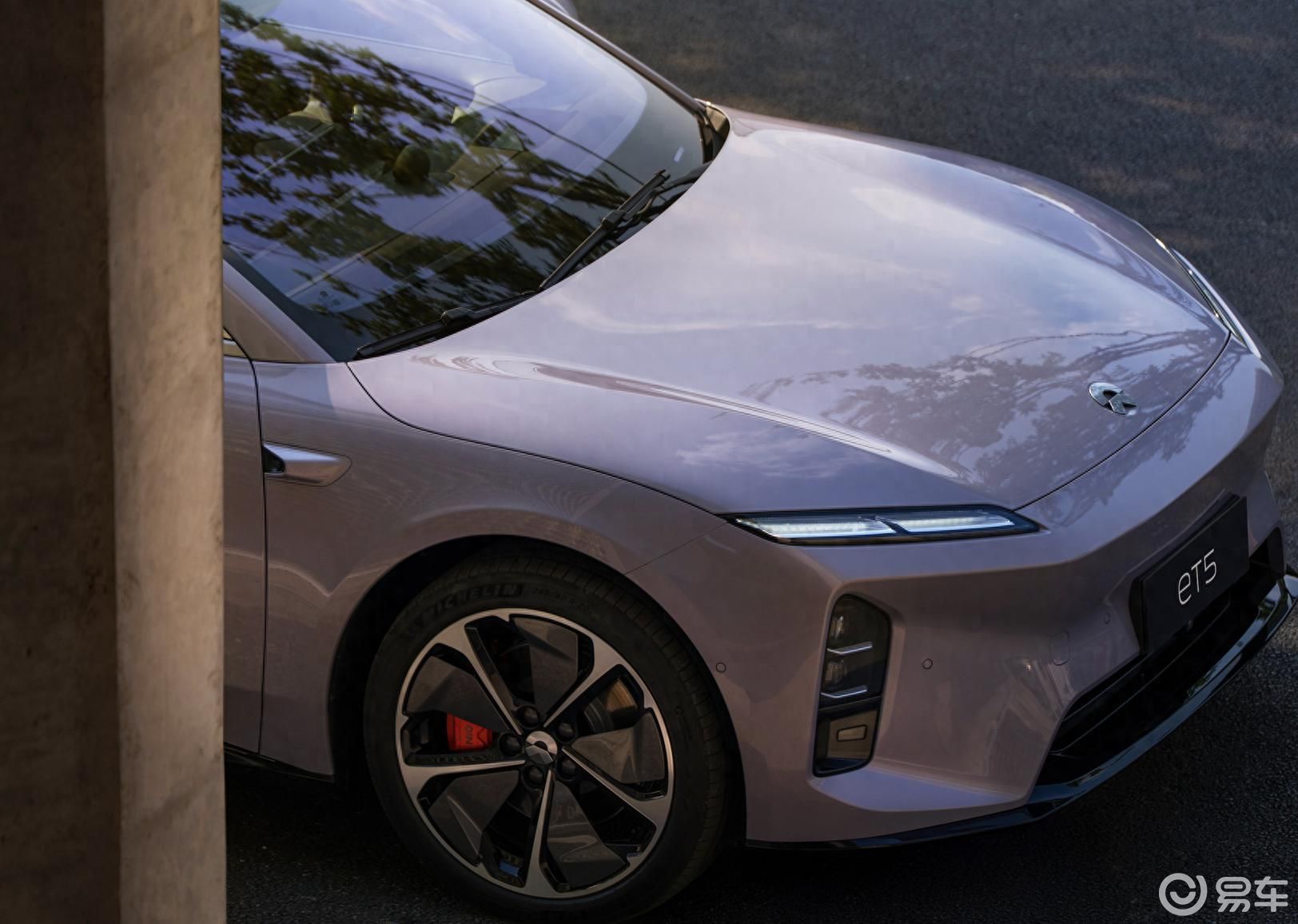 蔚来标配100kWh电池包，变相降价