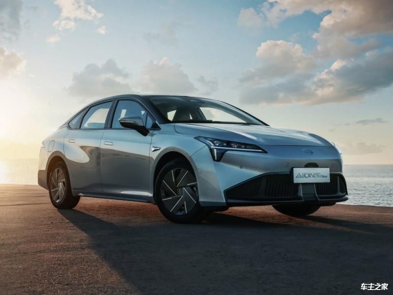 成都埃安S最高降4.00万 仅9.98万可入手