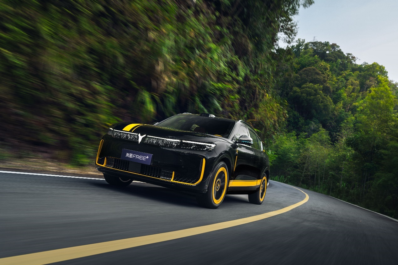 27.99万!岚图FREE+运动定制版携华为智驾来袭