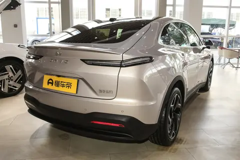 乐道L60：20万级纯电SUV，长续航、大空间、可换电，真不错